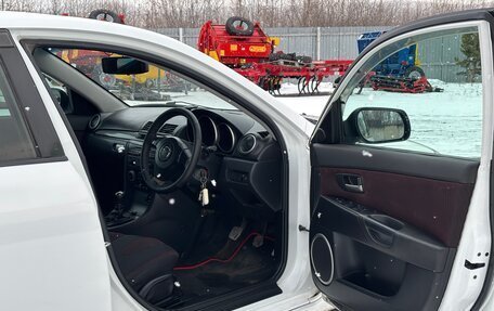 Mazda Axela, 2004 год, 680 000 рублей, 24 фотография