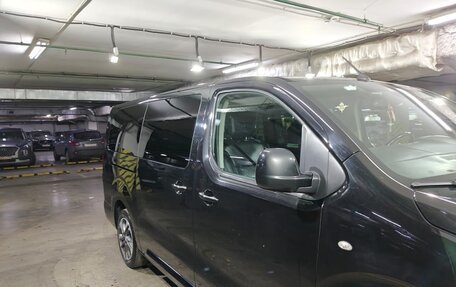 Opel Zafira Life I, 2020 год, 2 900 000 рублей, 8 фотография