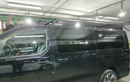 Opel Zafira Life I, 2020 год, 2 900 000 рублей, 3 фотография