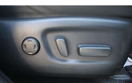 Toyota Harrier, 2017 год, 2 165 000 рублей, 13 фотография