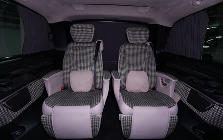 Mercedes-Benz V-Класс, 2020 год, 11 000 000 рублей, 26 фотография