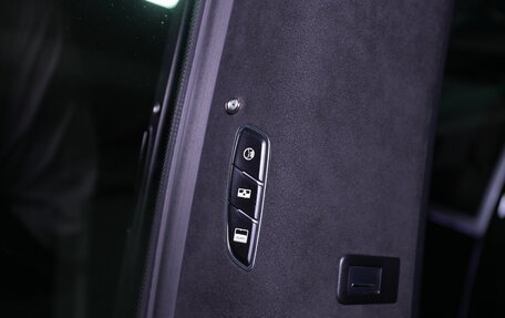 Mercedes-Benz V-Класс, 2020 год, 11 000 000 рублей, 27 фотография