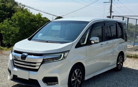 Honda Stepwgn IV, 2021 год, 1 850 000 рублей, 3 фотография