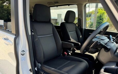 Honda Stepwgn IV, 2021 год, 1 850 000 рублей, 9 фотография