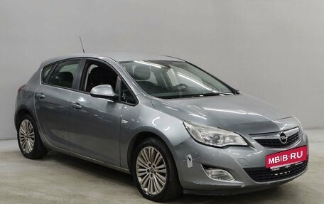 Opel Astra J, 2011 год, 633 000 рублей, 3 фотография