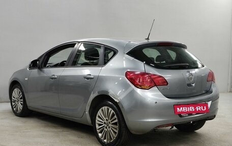 Opel Astra J, 2011 год, 633 000 рублей, 7 фотография