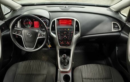 Opel Astra J, 2011 год, 633 000 рублей, 12 фотография