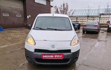 Peugeot Partner II рестайлинг 2, 2014 год, 649 000 рублей, 2 фотография