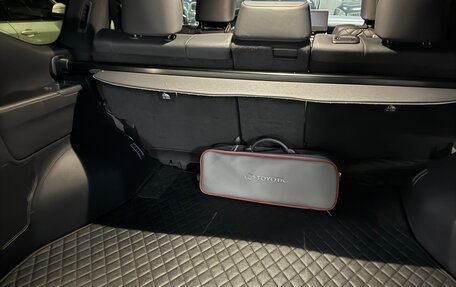 Toyota Land Cruiser, 2021 год, 10 300 000 рублей, 9 фотография