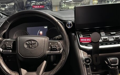 Toyota Land Cruiser, 2021 год, 10 300 000 рублей, 15 фотография