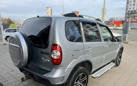 Chevrolet Niva I рестайлинг, 2016 год, 790 000 рублей, 5 фотография