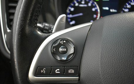 Mitsubishi Outlander III рестайлинг 3, 2014 год, 1 349 000 рублей, 8 фотография