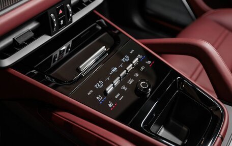 Porsche Cayenne III, 2025 год, 24 490 000 рублей, 18 фотография