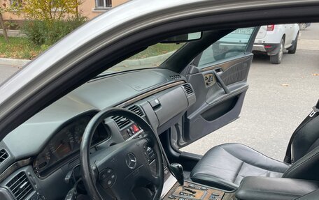 Mercedes-Benz E-Класс, 2000 год, 850 000 рублей, 6 фотография