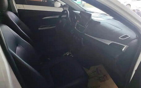 Toyota Yaris XP150 рестайлинг, 2021 год, 1 100 000 рублей, 8 фотография