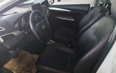 Toyota Yaris XP150 рестайлинг, 2021 год, 1 100 000 рублей, 9 фотография