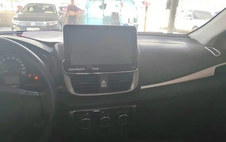 Toyota Yaris XP150 рестайлинг, 2021 год, 1 100 000 рублей, 13 фотография