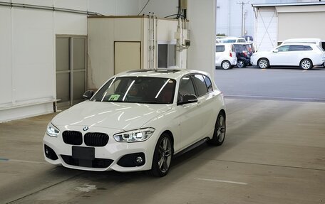 BMW 1 серия, 2017 год, 1 300 000 рублей, 1 фотография