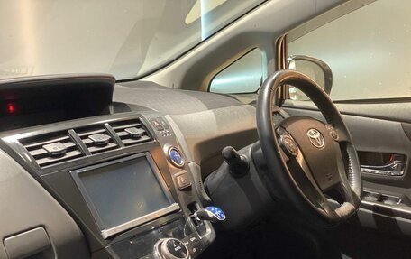 Toyota Prius Alpha I (ZVW40/41), 2014 год, 1 181 000 рублей, 11 фотография