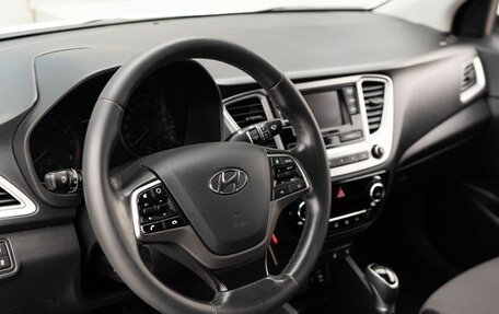 Hyundai Solaris II рестайлинг, 2019 год, 1 370 000 рублей, 11 фотография