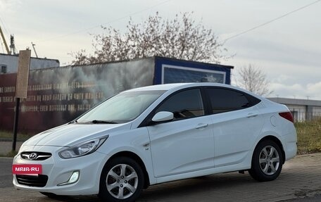 Hyundai Solaris II рестайлинг, 2013 год, 750 000 рублей, 2 фотография