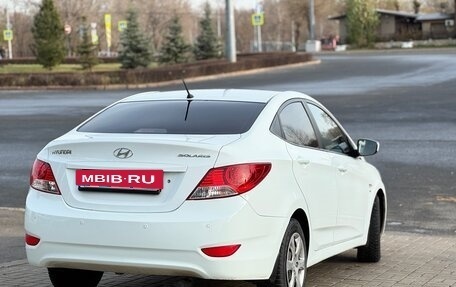 Hyundai Solaris II рестайлинг, 2013 год, 750 000 рублей, 6 фотография