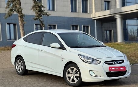 Hyundai Solaris II рестайлинг, 2013 год, 750 000 рублей, 3 фотография