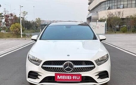 Mercedes-Benz A-Класс, 2021 год, 1 780 000 рублей, 2 фотография