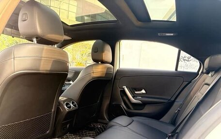 Mercedes-Benz A-Класс, 2021 год, 1 780 000 рублей, 10 фотография