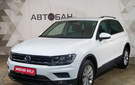 Volkswagen Tiguan II, 2017 год, 2 499 000 рублей, 1 фотография