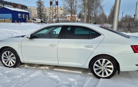 Skoda Superb III рестайлинг, 2016 год, 2 150 000 рублей, 1 фотография