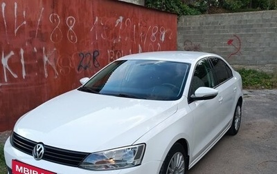 Volkswagen Jetta VI, 2013 год, 925 000 рублей, 1 фотография