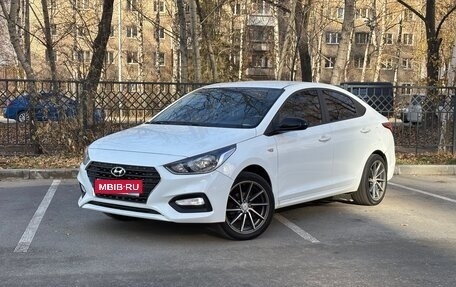 Hyundai Solaris II рестайлинг, 2019 год, 1 350 000 рублей, 1 фотография