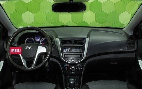 Hyundai Solaris II рестайлинг, 2013 год, 750 000 рублей, 13 фотография