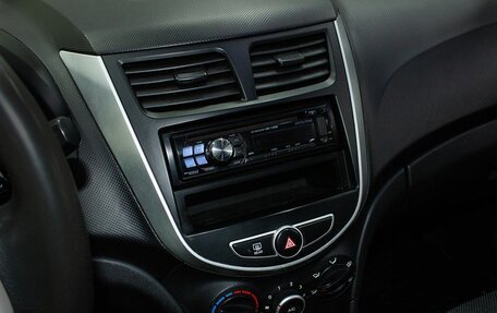 Hyundai Solaris II рестайлинг, 2013 год, 750 000 рублей, 17 фотография