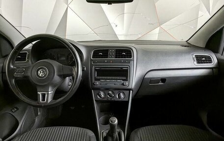 Volkswagen Polo VI (EU Market), 2011 год, 435 000 рублей, 13 фотография