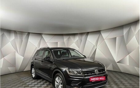 Volkswagen Tiguan II, 2020 год, 2 700 000 рублей, 2 фотография