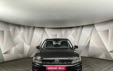 Volkswagen Tiguan II, 2020 год, 2 700 000 рублей, 6 фотография