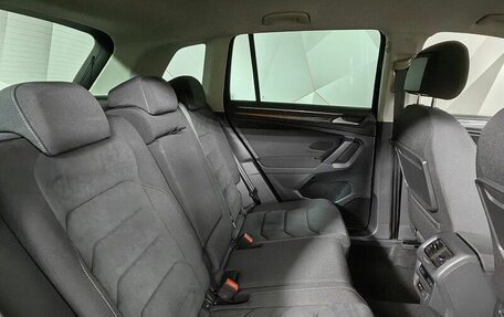 Volkswagen Tiguan II, 2020 год, 2 700 000 рублей, 14 фотография