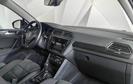 Volkswagen Tiguan II, 2020 год, 2 700 000 рублей, 11 фотография