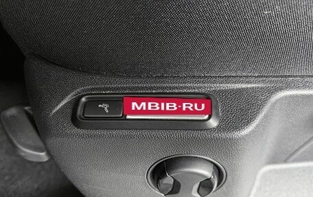 Volkswagen Tiguan II, 2020 год, 2 700 000 рублей, 20 фотография