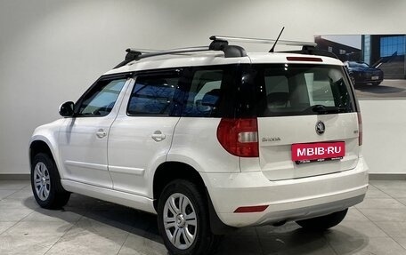Skoda Yeti I рестайлинг, 2014 год, 1 002 000 рублей, 7 фотография