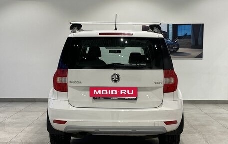 Skoda Yeti I рестайлинг, 2014 год, 1 002 000 рублей, 6 фотография