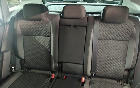 Volkswagen Tiguan II, 2017 год, 2 499 000 рублей, 14 фотография