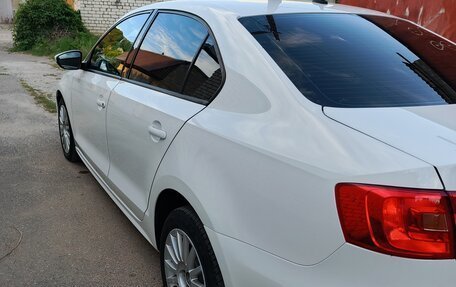 Volkswagen Jetta VI, 2013 год, 925 000 рублей, 5 фотография