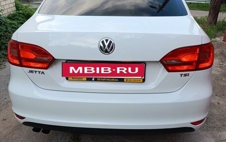 Volkswagen Jetta VI, 2013 год, 925 000 рублей, 4 фотография