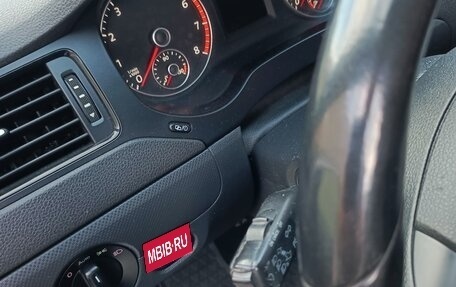 Volkswagen Jetta VI, 2013 год, 925 000 рублей, 16 фотография