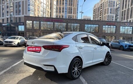 Hyundai Solaris II рестайлинг, 2019 год, 1 350 000 рублей, 5 фотография