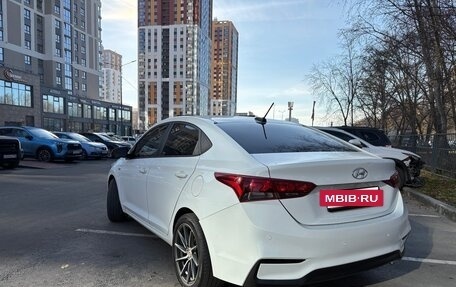 Hyundai Solaris II рестайлинг, 2019 год, 1 350 000 рублей, 3 фотография