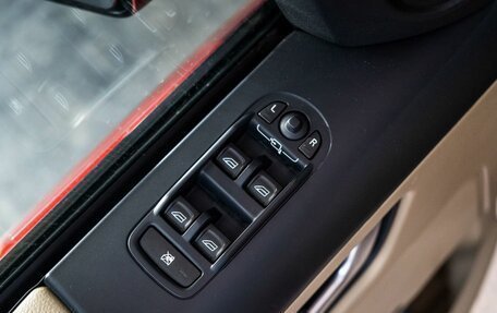 Land Rover Freelander II рестайлинг 2, 2010 год, 1 325 000 рублей, 15 фотография